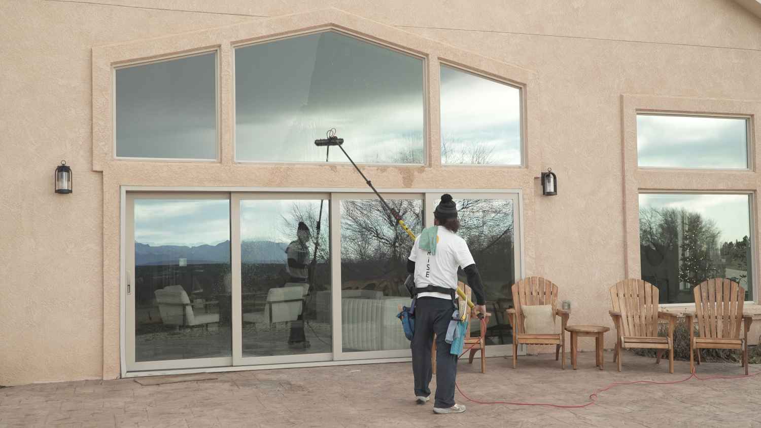 Exterior window cleaning with a water-fed pole