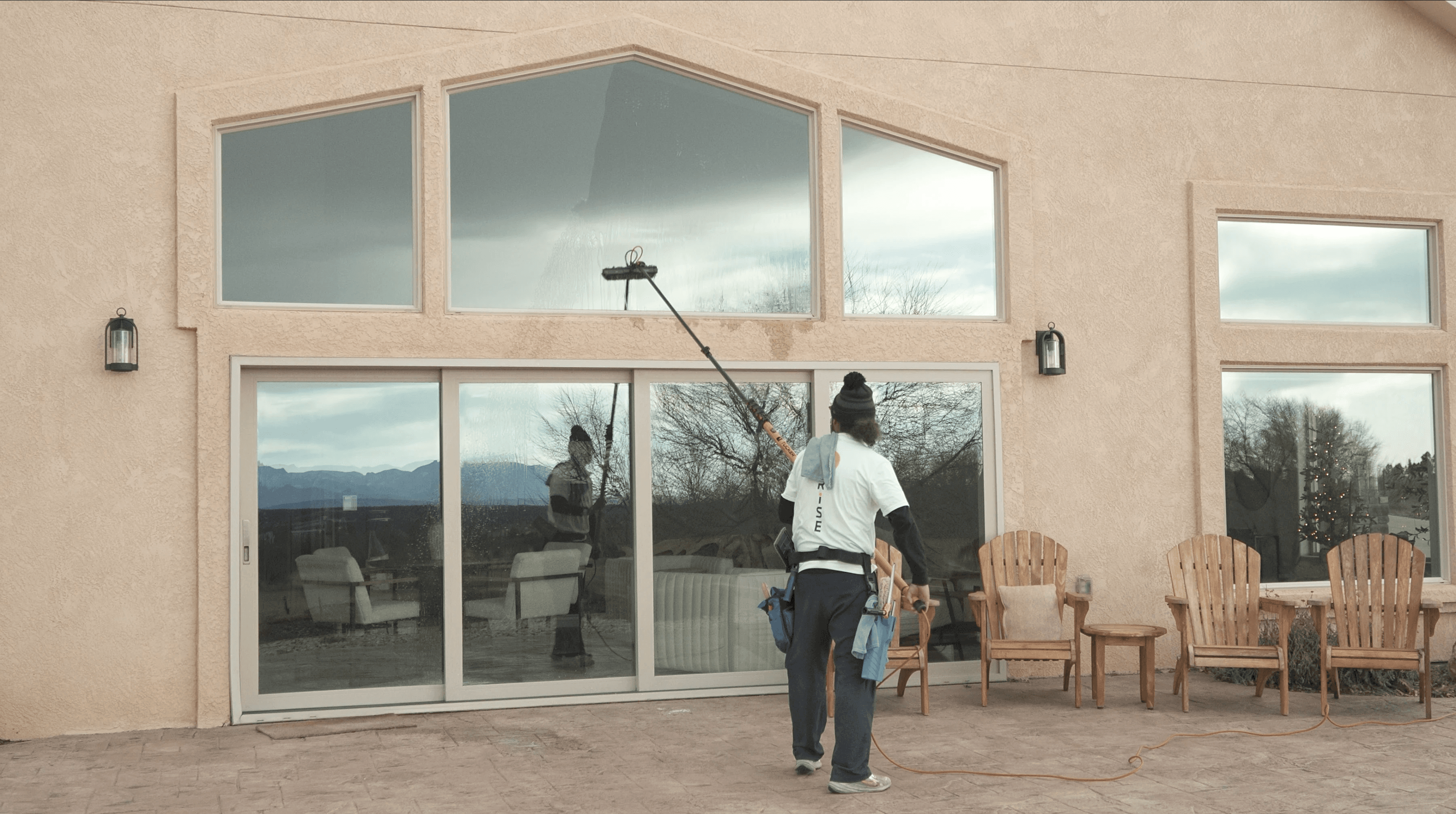 Exterior window cleaning